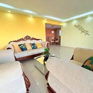 Travis.apartments La Viva